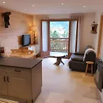 17 Apartment *