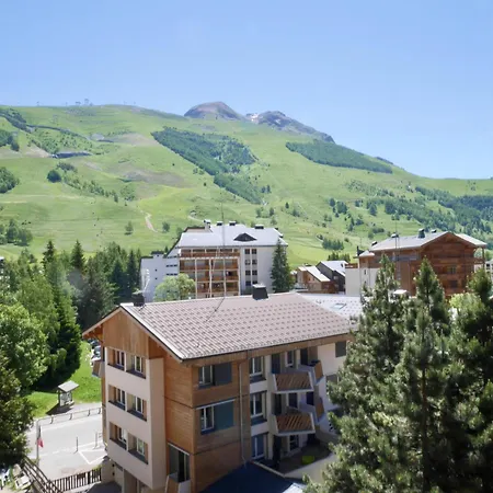 17 Apartment