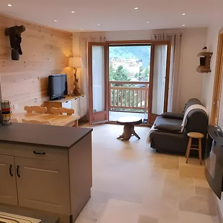 17 Apartment *